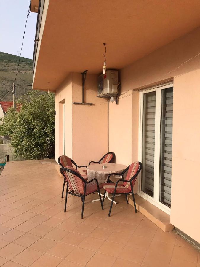 Anika Daire Trebin Dış mekan fotoğraf